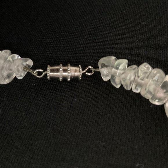 18” Clear Rock Crystal Chip Necklace - Picture 2 of 4